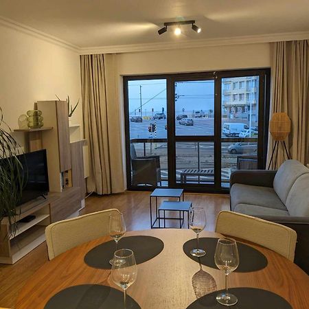 Vista Linda, Leuk Appartement Vlak Bij Zeedijk En Strand Oostende Exterior foto