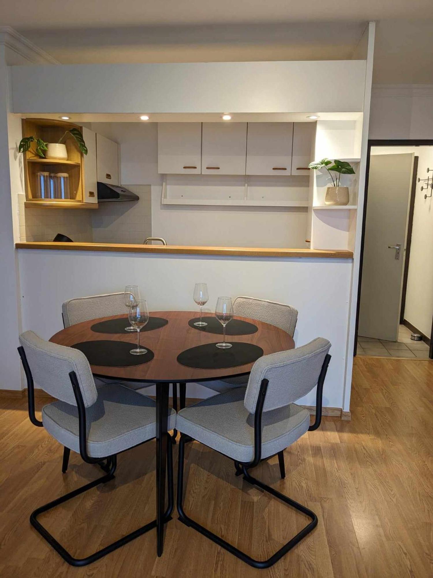 Vista Linda, Leuk Appartement Vlak Bij Zeedijk En Strand Oostende Exterior foto