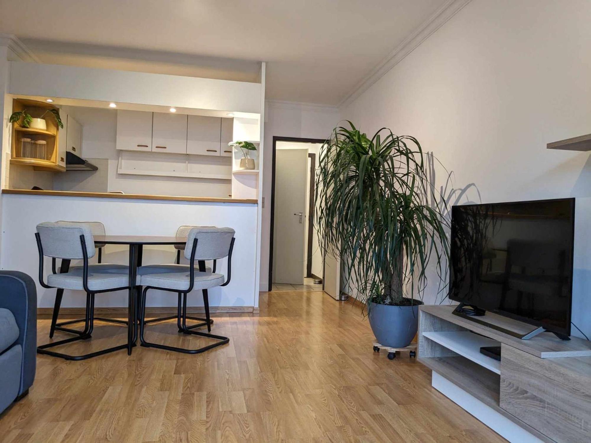 Vista Linda, Leuk Appartement Vlak Bij Zeedijk En Strand Oostende Exterior foto